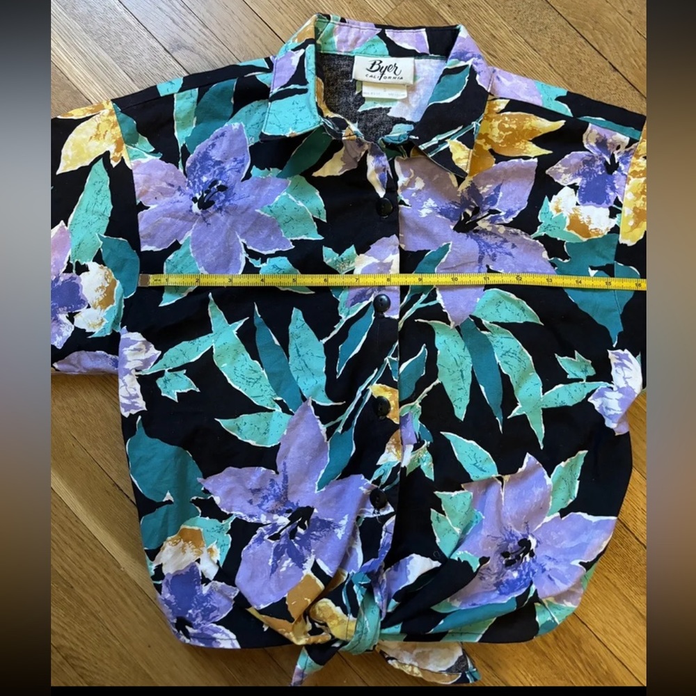 vintage byer california Floral Hawaiian Aloha Button Up Crop Top small-medium